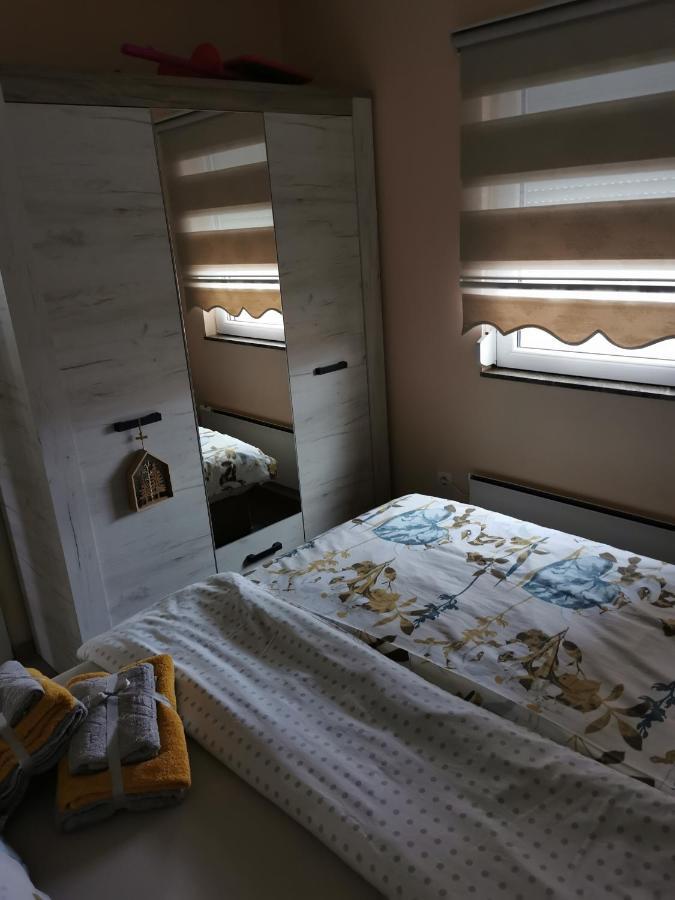 Lux Apartman Lena Belgrade Exterior photo